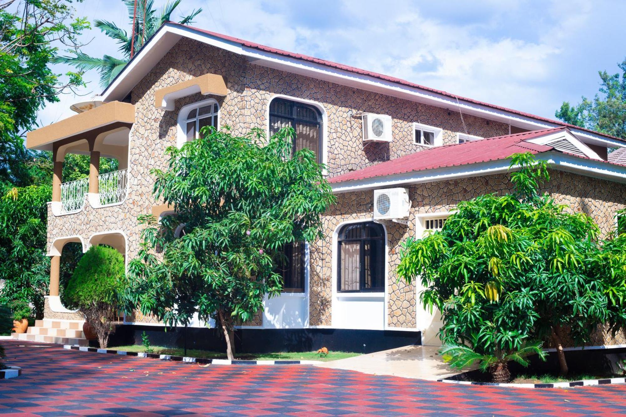 Mama Thea Homes Moshi Esterno foto