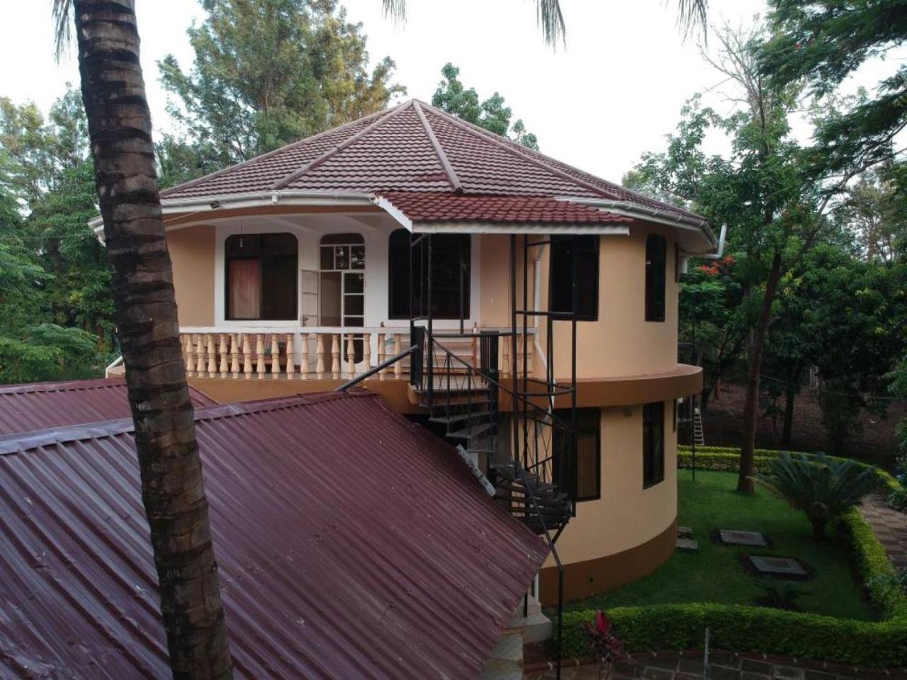 Mama Thea Homes Moshi Esterno foto
